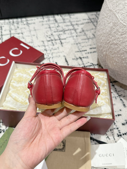 GUCCI MARY JANE FLAT IN CRIMSON RED CALFSKIN