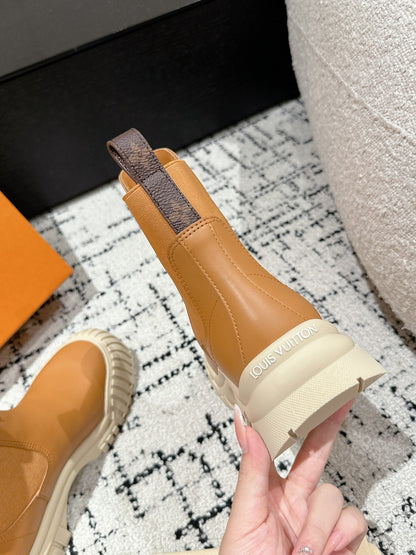 LOUIS VUITTON RUBY BOOTS IN BRONZE BROWN CALFSKIN