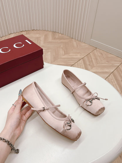 GUCCI BALLET FLAT PASTEL PINK SILK