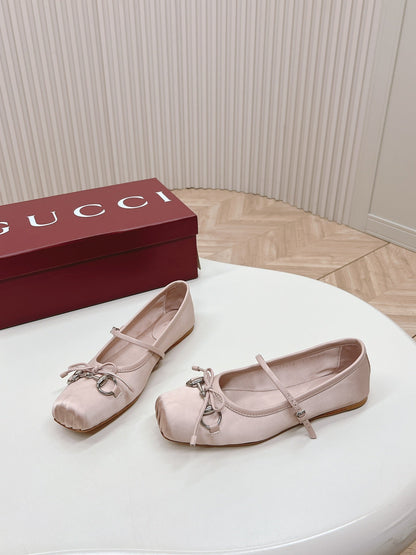 GUCCI BALLET FLAT PASTEL PINK SILK