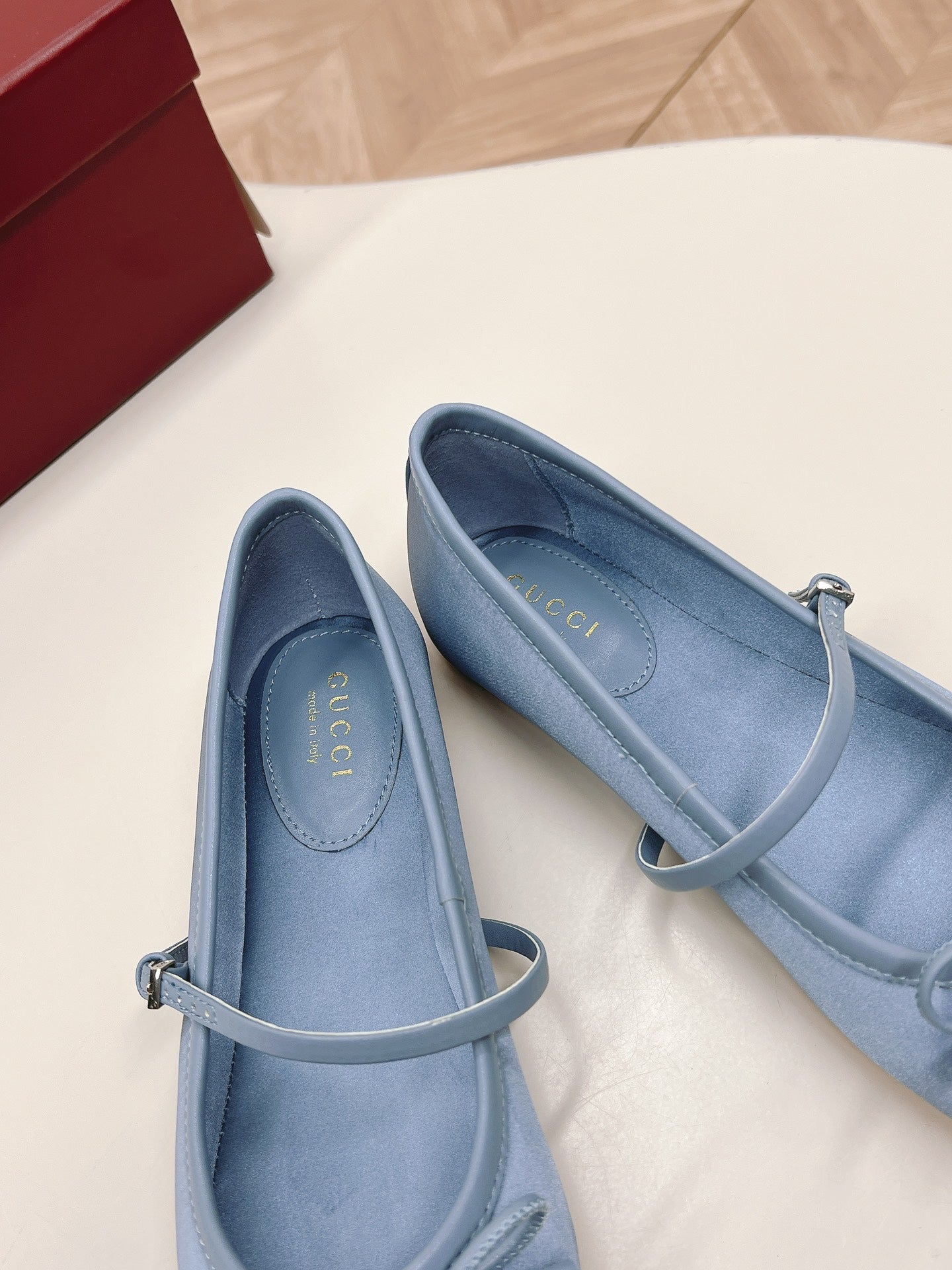 GUCCI BALLET FLAT SKY SILK