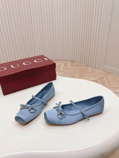 GUCCI BALLET FLAT SKY SILK