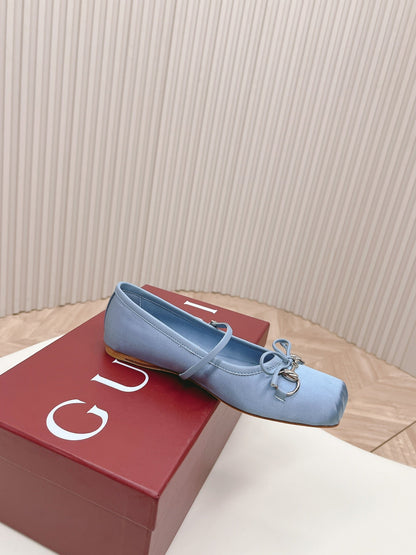 GUCCI BALLET FLAT SKY SILK