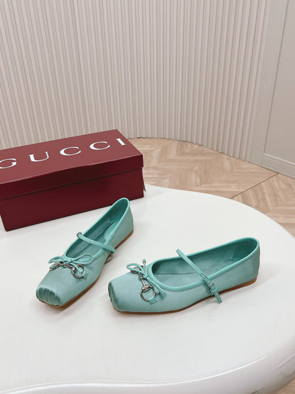 GUCCI BALLET FLAT ARCTIC SILK