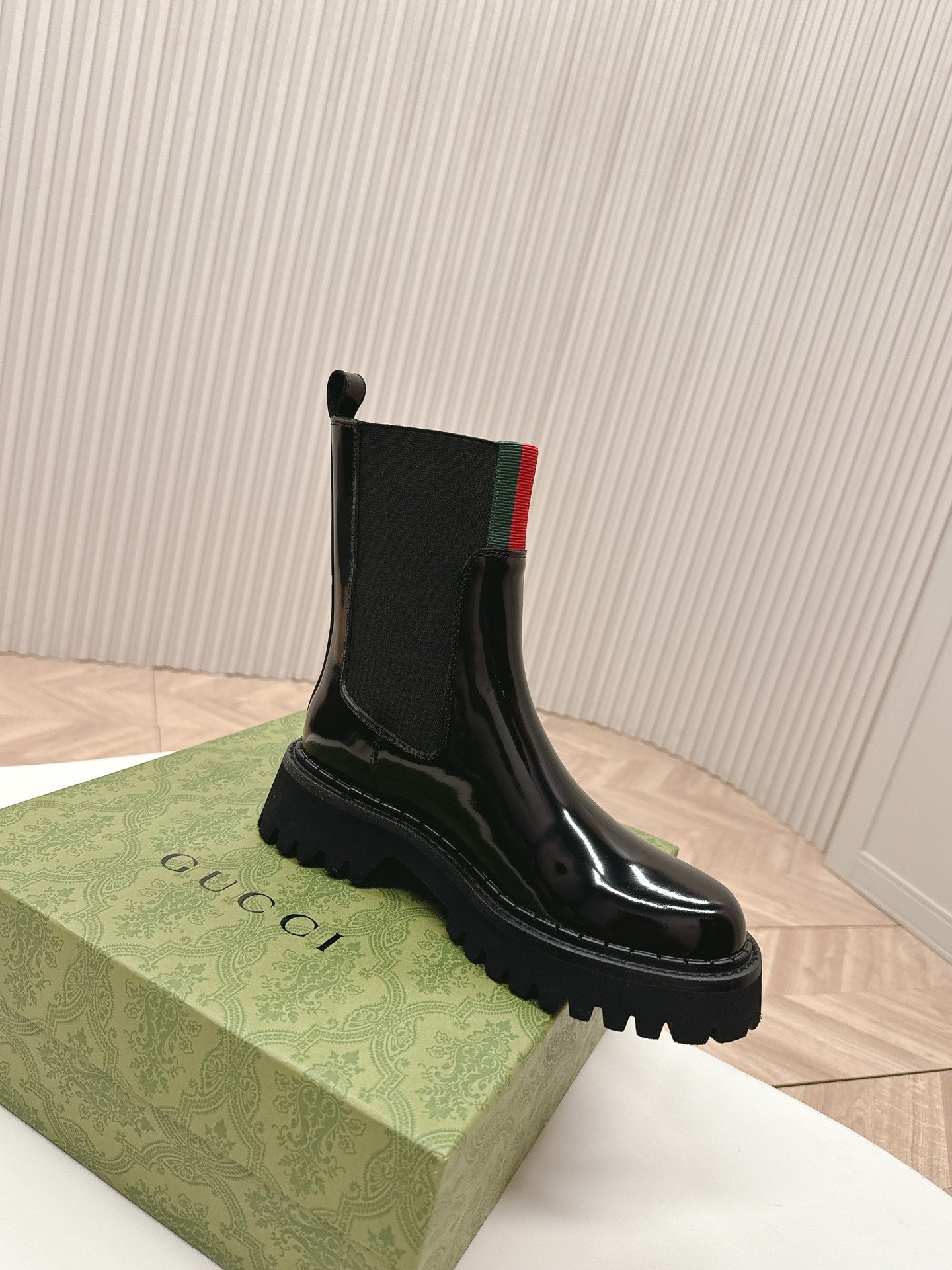 GUCCI CLASSIC MARTIN BOOTS IN BLACK PATENT LEATHER