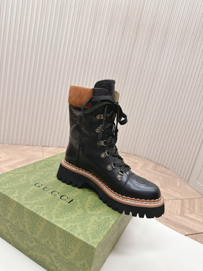 GUCCI MARTIN LACE-UP ANKLE BOOTS IN BLACK EMBOSSED CALFSKIN MIX BROWN SUEDE