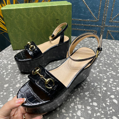 GUCCI HORSEBIT FLATFORM SANDAL GLOSSY BLACK CALFSKIN