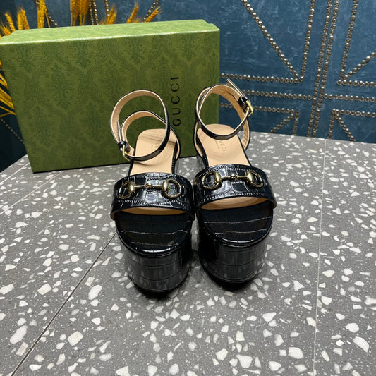 GUCCI HORSEBIT FLATFORM SANDAL GLOSSY BLACK CALFSKIN