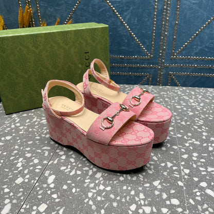 GUCCI HORSEBIT FLATFORM SANDAL LIGHT PINK CALFSKIN