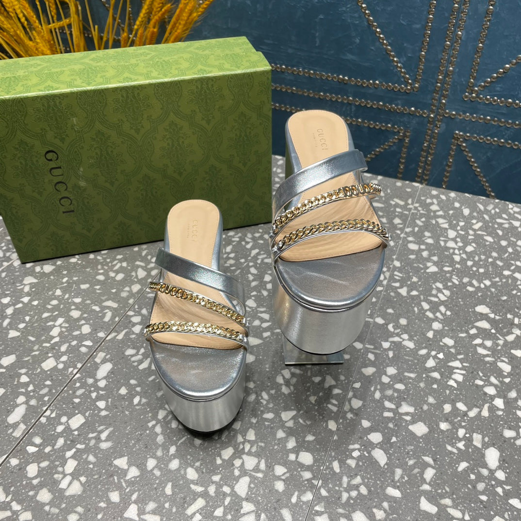 GUCCI HIGH WEDGE PLATFORM IN SILVER CALFSKIN WITH GOLD HARDWARE