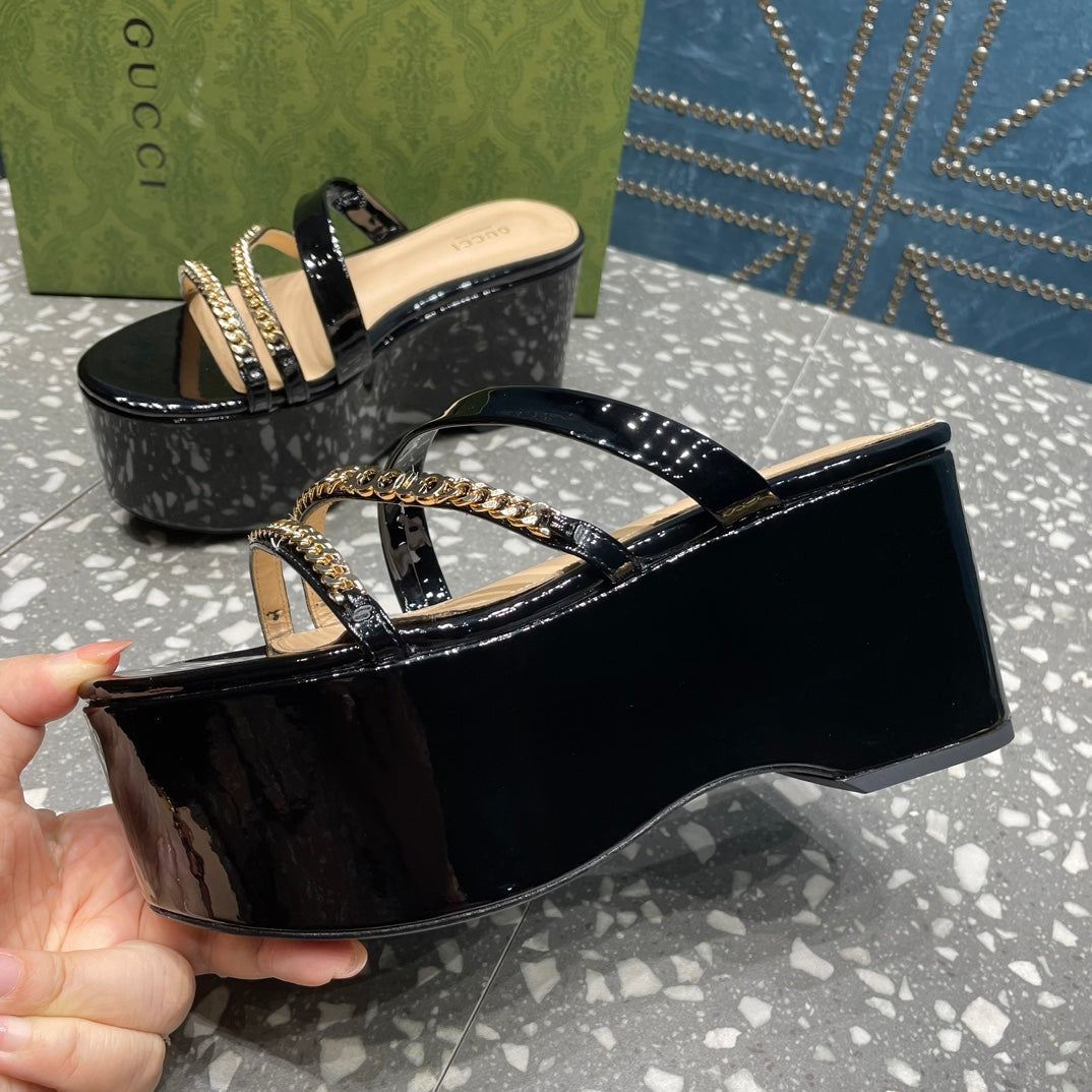 GUCCI HIGH WEDGE PLATFORM IN BLACK CALFSKIN WITH GOLD HARDWARE