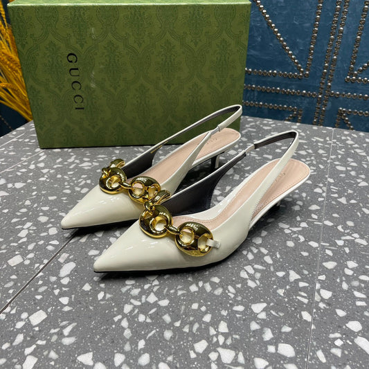 GUCCI WOMEN'S SLINGBACK 45MM IN WHITE CALFSKIN WITH GOLD HARDWARE