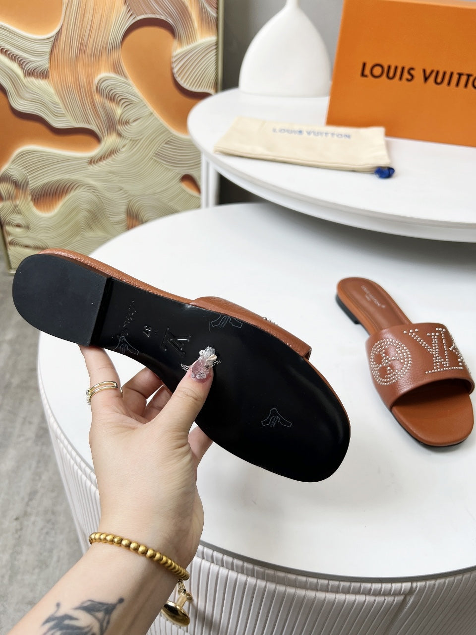 LOUIS VUITTON FLAT SLIDE IN BRONZE BROWN LAMBSKIN WITH RHINSTONES