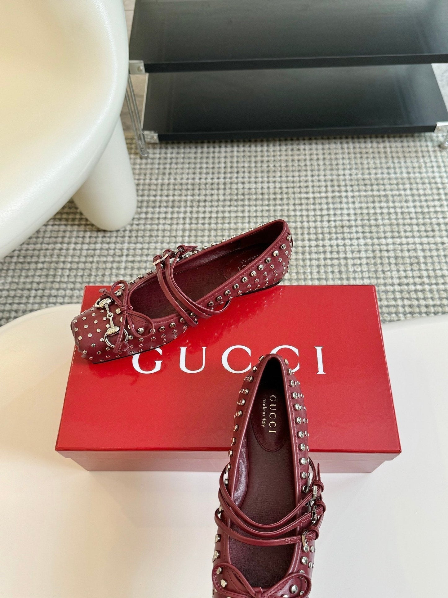 GUCCI RIVETS BALLET FLAT GARNET HORIZONTAL STRAPS LAMBSKIN