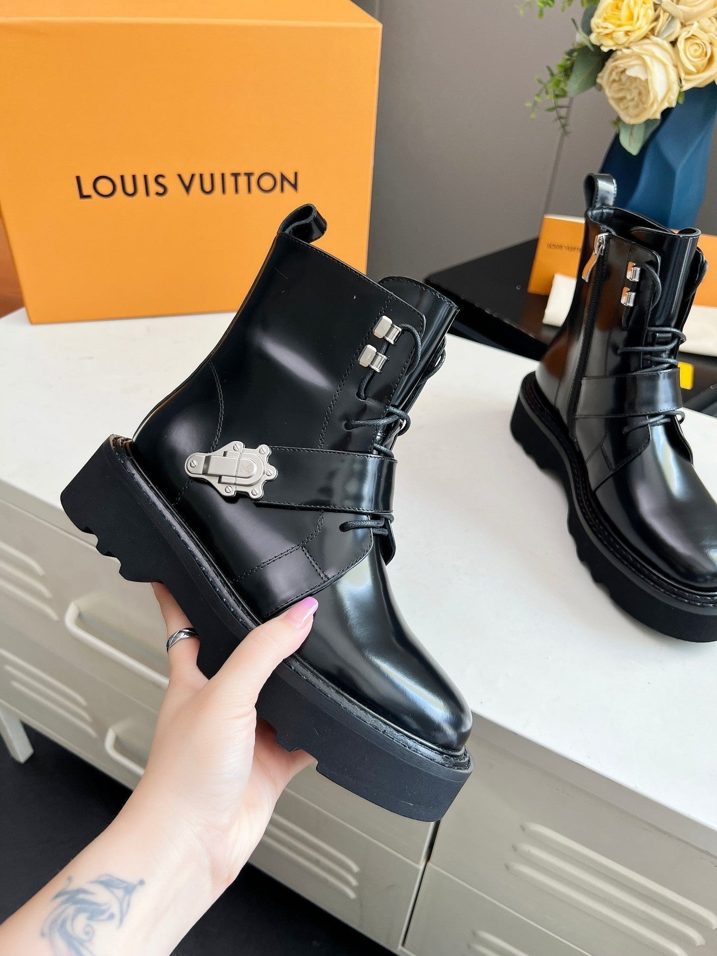 LOUIS VUITTON LV WOMEN'S BEAUBOURG ANKLE BOOT IN GLOSSY BLACK CALFSKIN
