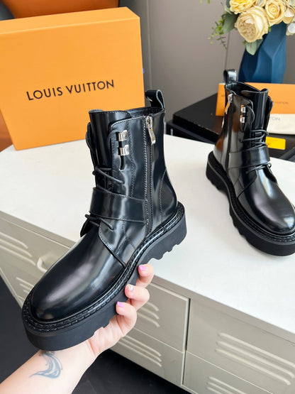 LOUIS VUITTON LV WOMEN'S BEAUBOURG ANKLE BOOT IN GLOSSY BLACK CALFSKIN