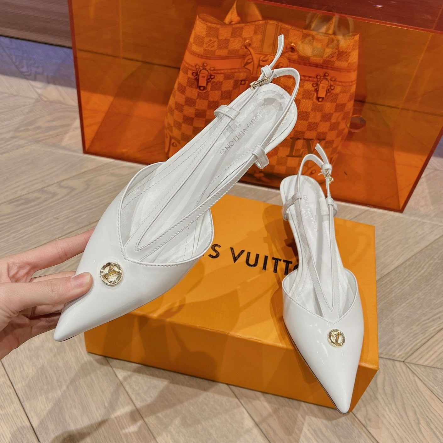 LOUIS VUITTON LV LOW HEEL SLINGBACK WHITE