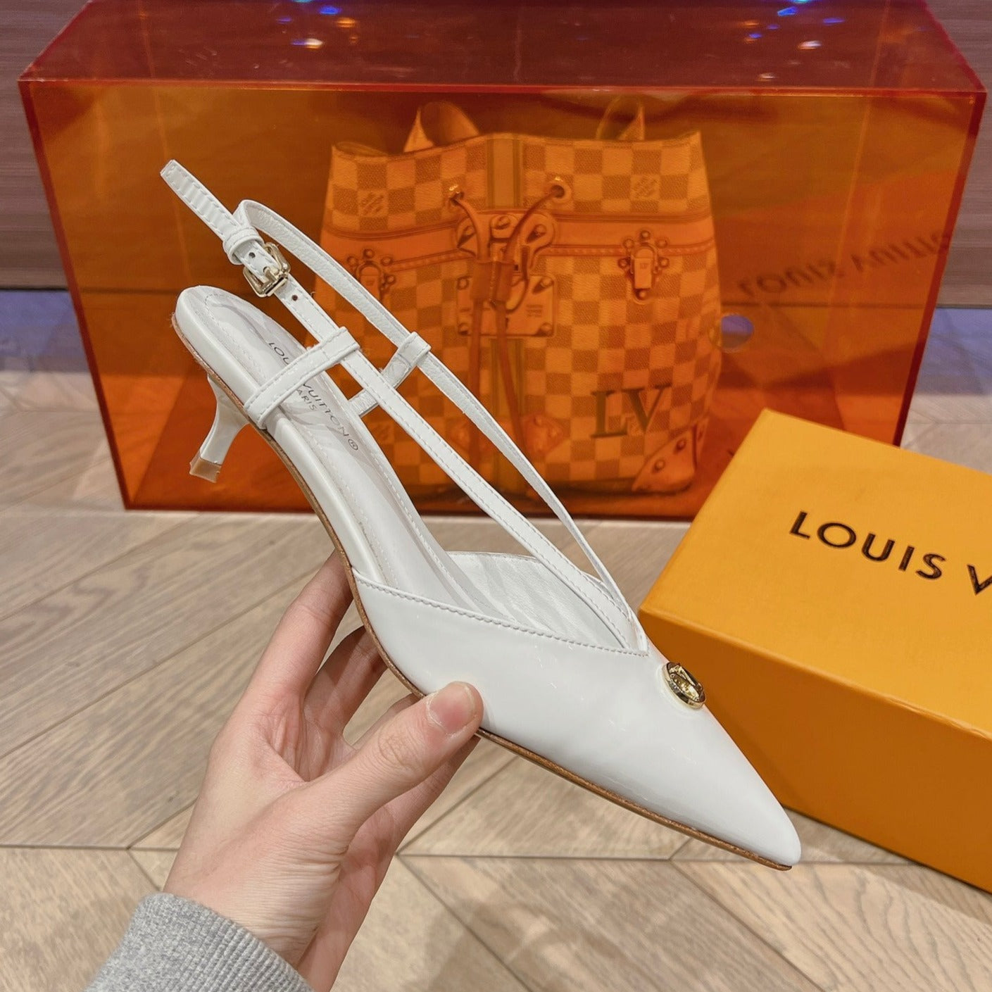 LOUIS VUITTON LV LOW HEEL SLINGBACK WHITE