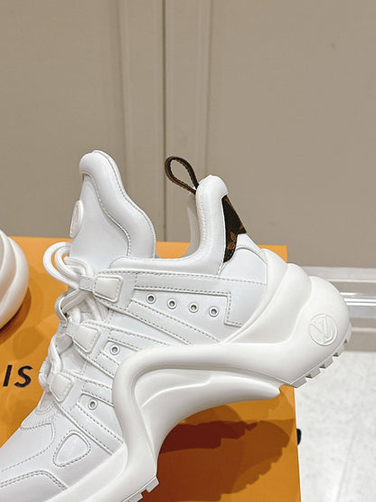 LOUIS VUITTON LV BARRACUDA SNEAKER IN WHITE CALFSKIN