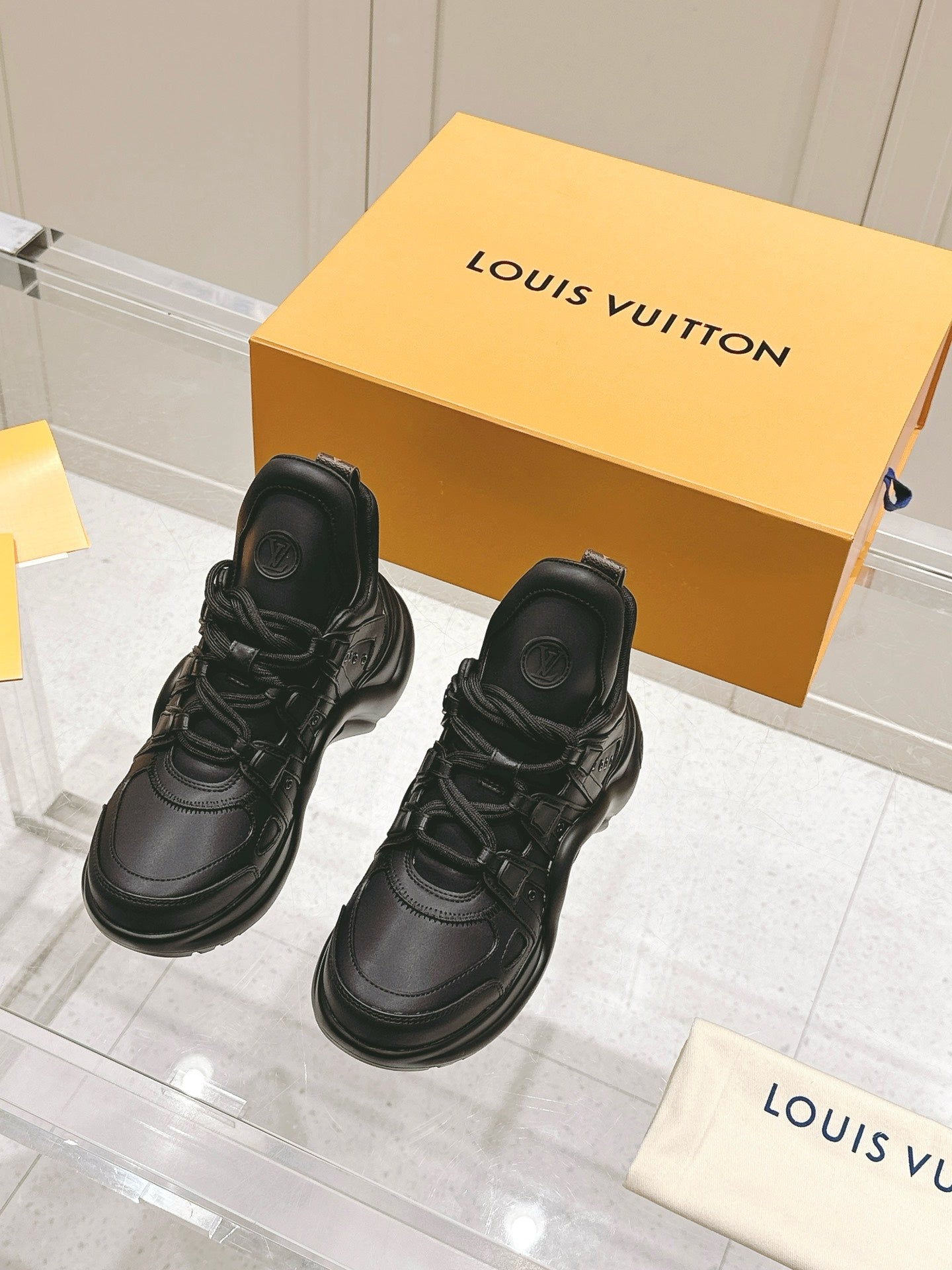 LOUIS VUITTON LV BARRACUDA SNEAKER IN BLACK CALFSKIN