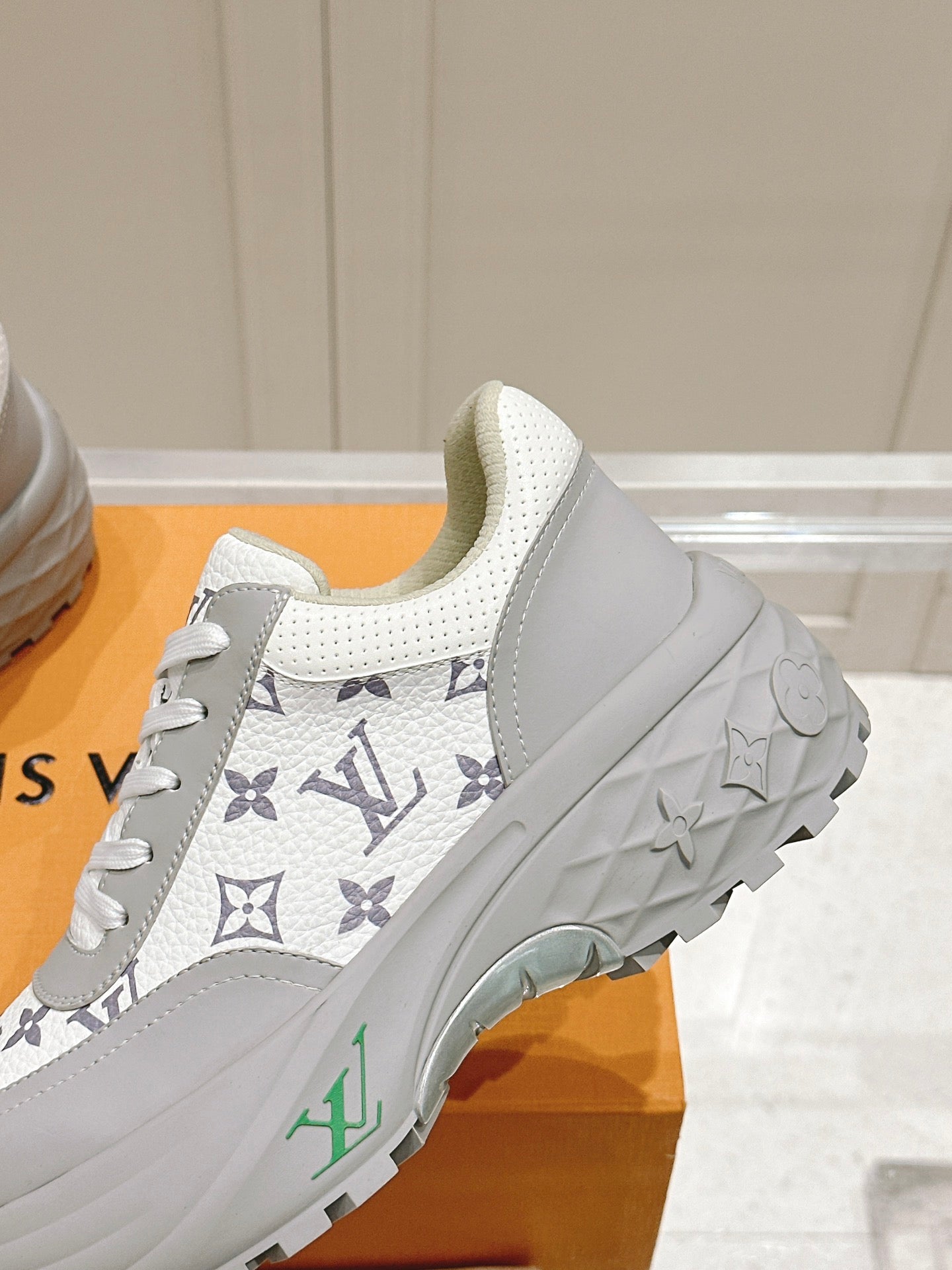 LOUIS VUITTON RUN AWAY SNEAKER IN DOVE GRAY MIX WHITE CALFSKIN