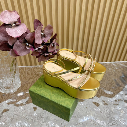 GUCCI PLATFORM SANDAL METALLIC GOLD CALFSKIN WITH CHAINS
