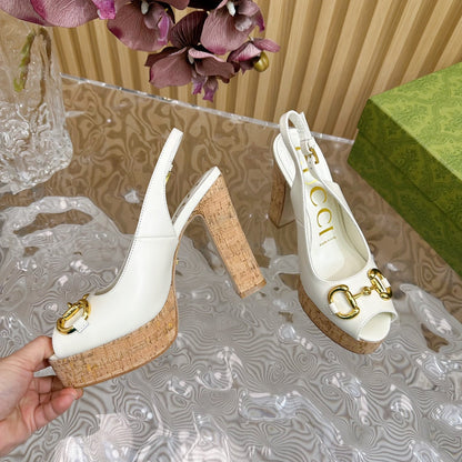 GUCCI SANDAL WITH PLATFORM AND CLAMP WHITE LAMBSKIN
