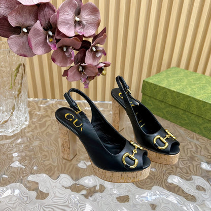 GUCCI SANDAL WITH PLATFORM AND CLAMP BLACK LAMBSKIN