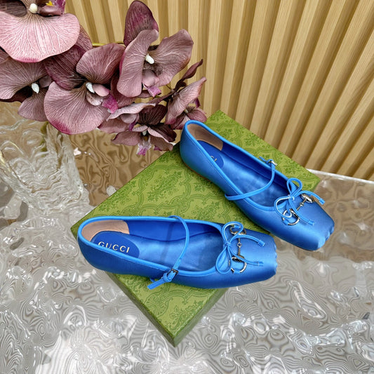 GUCCI BALLET FLAT IN COBALT BLUE SILK WITH SILVER HARDWARE