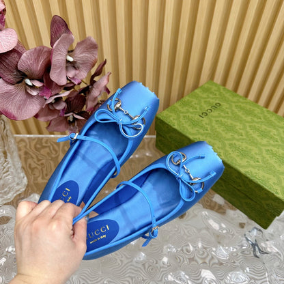 GUCCI BALLET FLAT IN COBALT BLUE SILK WITH SILVER HARDWARE