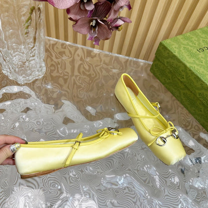GUCCI BALLET FLAT IN LIGHT YELLOW SILK WITH SILVER HARDWARE