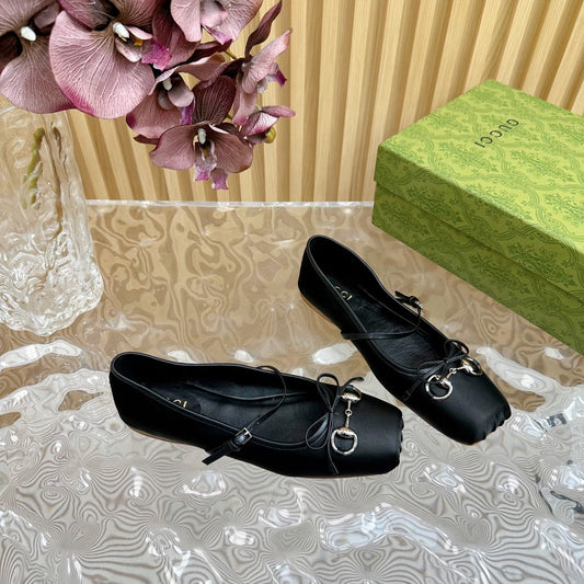 GUCCI BALLET FLAT IN BLACK SILK WITH SILVER HARDWARE