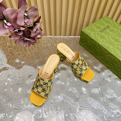 GUCCI HORSEBIT SLIDE SANDAL IN TUSCANY YELLOW MONOGRAM CANVAS AND SHEEPSKIN LINING