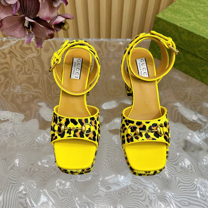GUCCI HORSEBIT HIGH-HEEL SANDAL WITH LEOPARD PRINT IN BRIGHT YELLOW VELVET AND CALFSKIN LINING