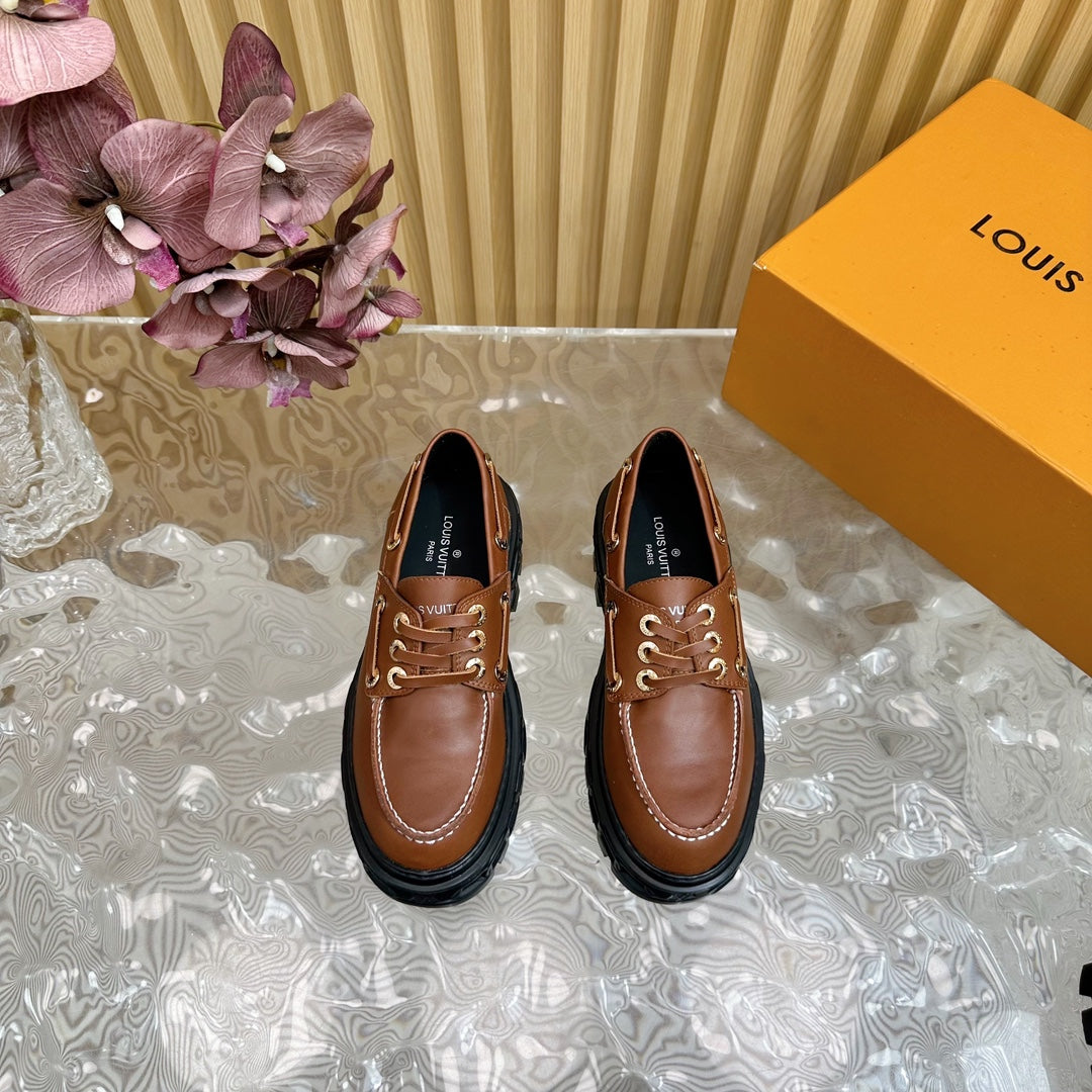 LOUIS VUITTON LV RECORD BOAT SHOE IN BRONZE BROWN GLOSSY CALFSKIN