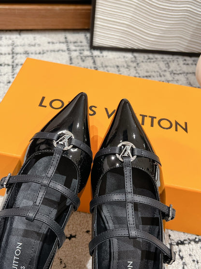 LOUIS VUITTON POINTED FLAT SHOES IN BLACK CALFSKIN