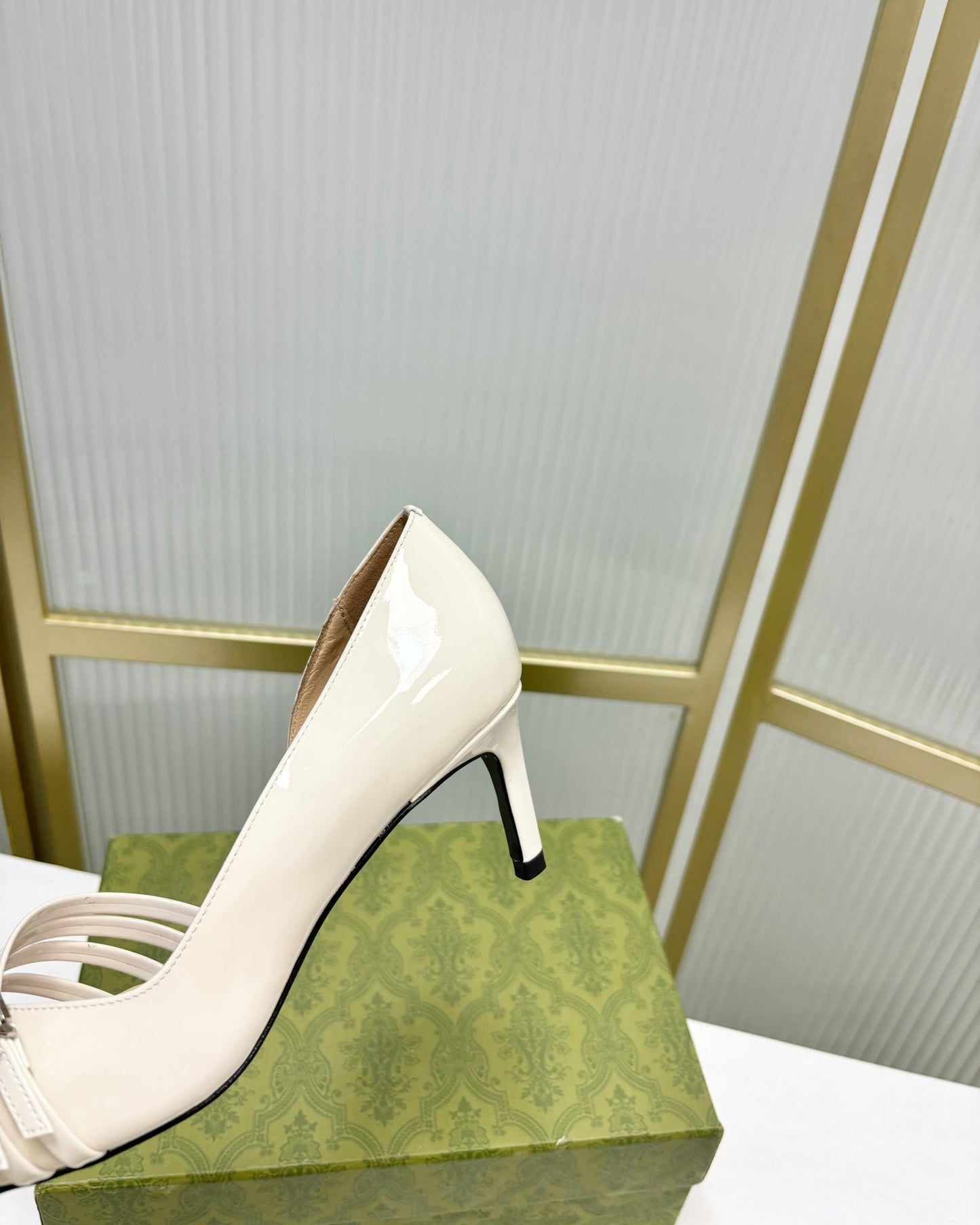 GUCCI HIGH PUMP 6 CM IN WHITE CALFSKIN