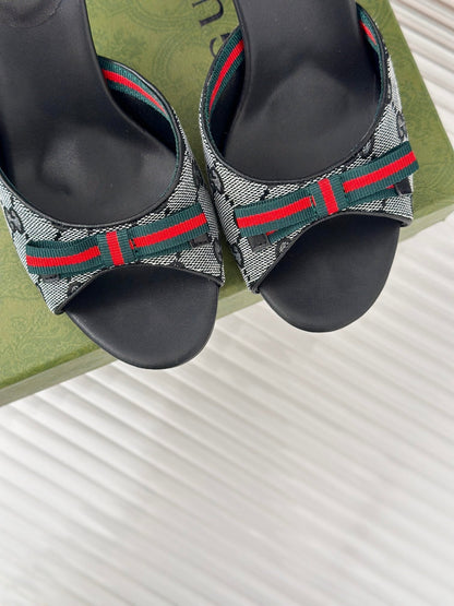 GUCCI Vintage High Heel Slippers Black