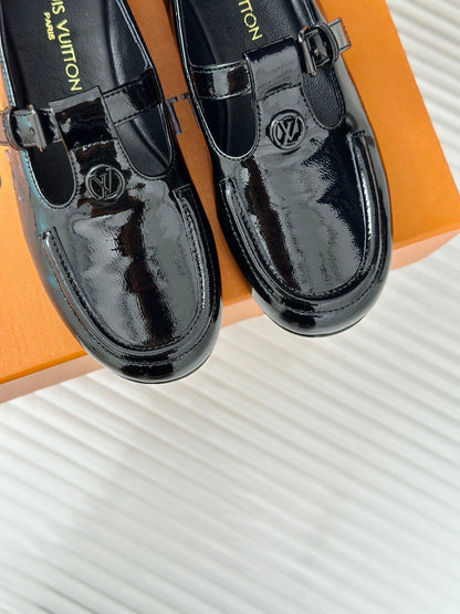 LOUIS VUITTON LV WOMEN SOHO FLAT MARY JANE IN BLACK CALFSKIN