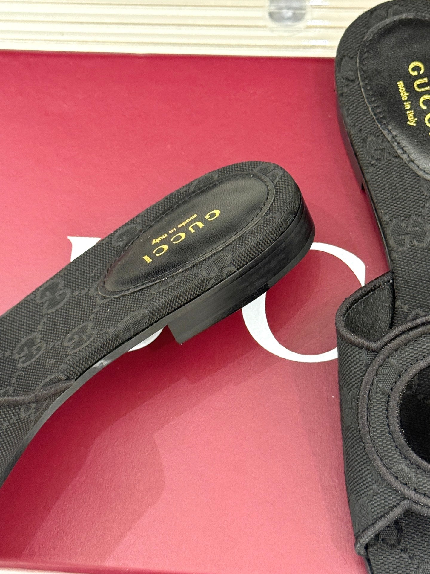GUCCI SLIDE SANDALS IN BLACK FABRIC EMBOSSED LOGO STYLE 1