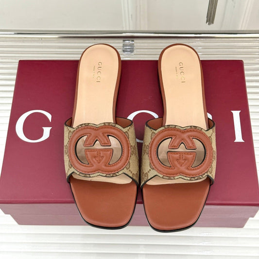 GUCCI SLIDE SANDALS IN BURNT BROWN AND LIGHT BEIGE CALFSKIN
