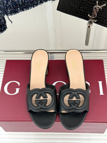 GUCCI MID-HEEL MULE IN BLACK CALFSKIN