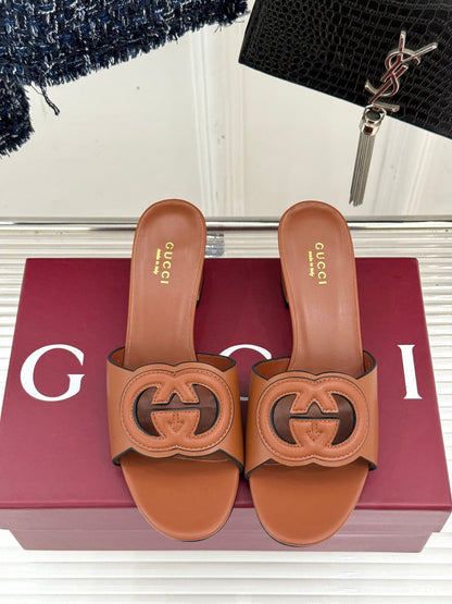 GUCCI MID-HEEL MULE IN RUST BROWN CALFSKIN