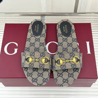 GUCCI SLIDE SANDALS IN WARM BEIGE FABRIC EMBOSSED LOGO