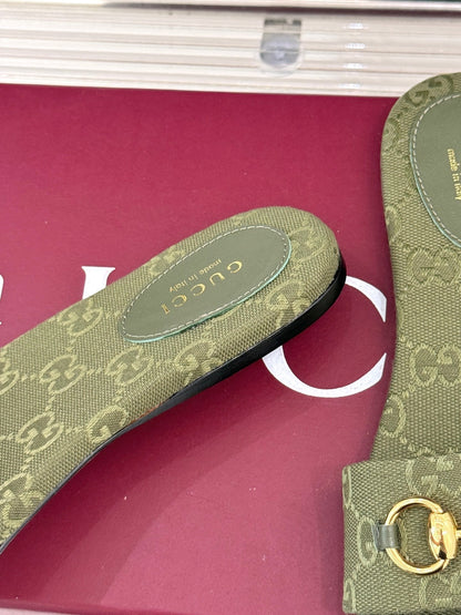 GUCCI SLIDE SANDALS IN MOSS GREEN FABRIC EMBOSSED LOGO