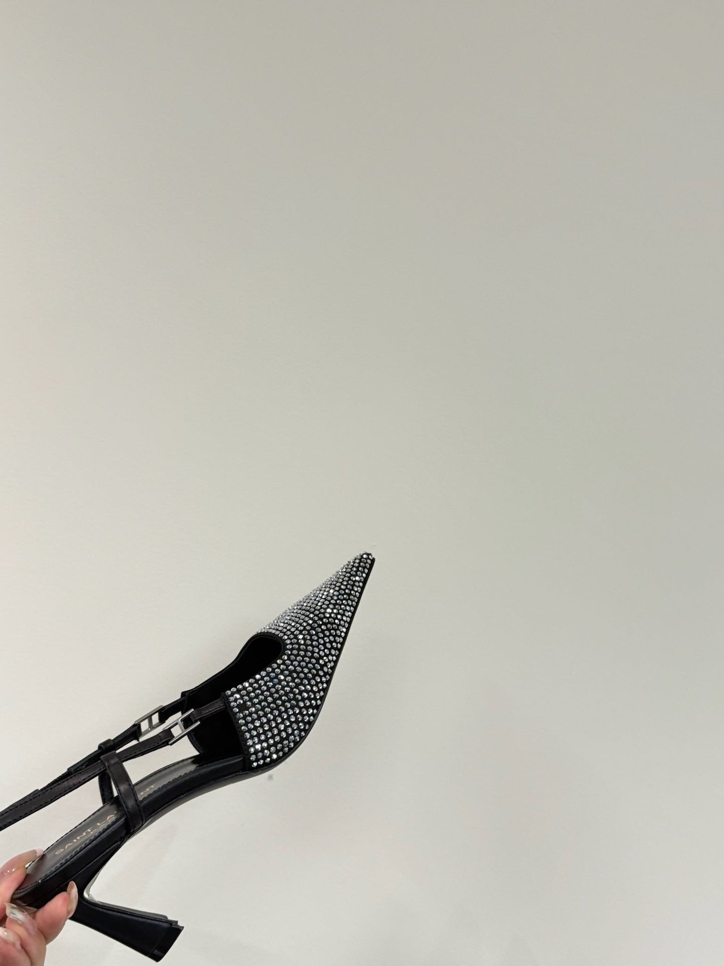 LOUIS VUITTON HIGH SLINGBACKS POINTED-TOE IN BLACK LAMBSKIN WITH SILVER CRYSTALS