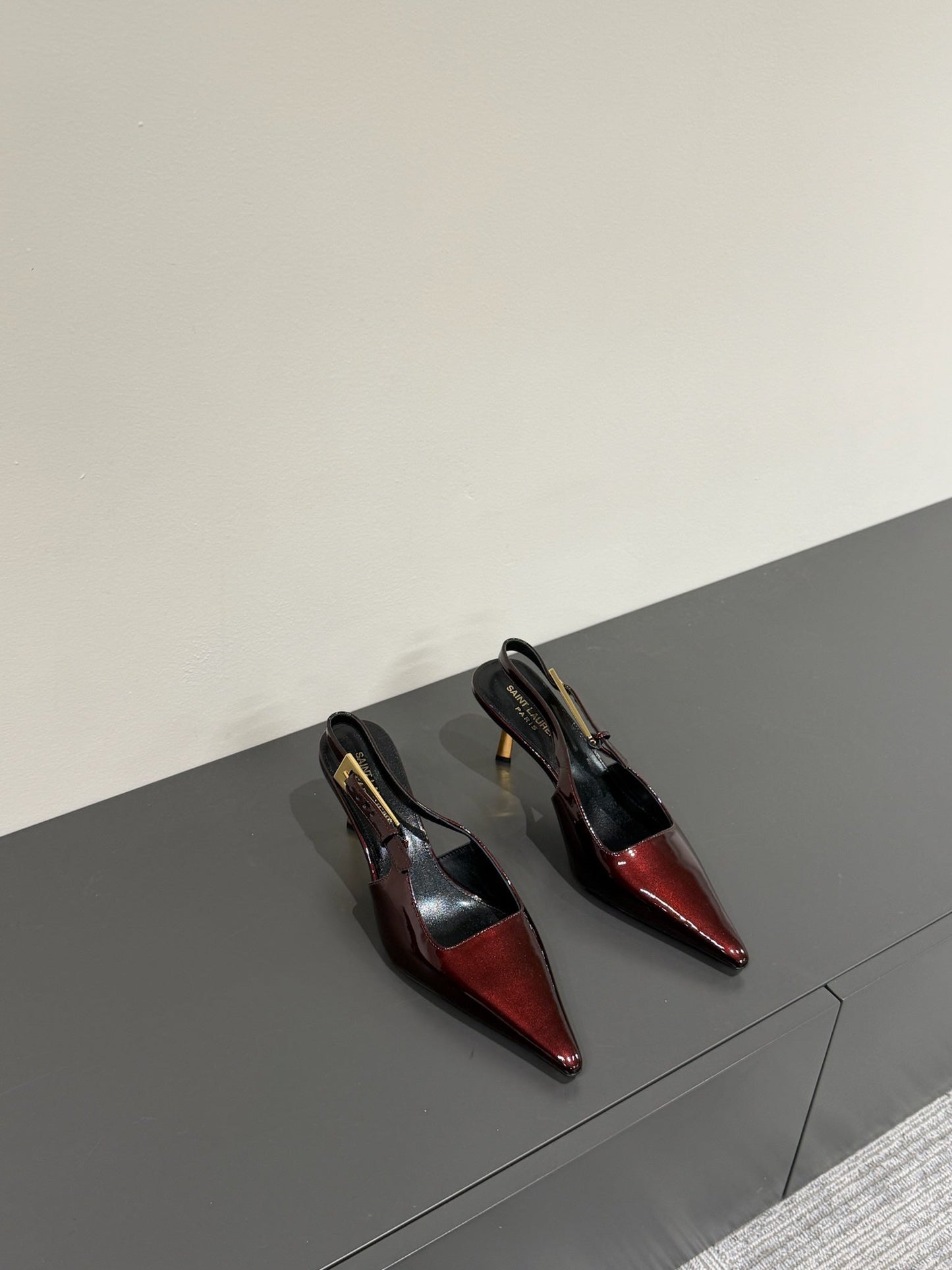 LOUIS VUITTON LEE SLINGBACK PUMPS 75 MM IN BURGUNDY RED PATENT CALFSKIN
