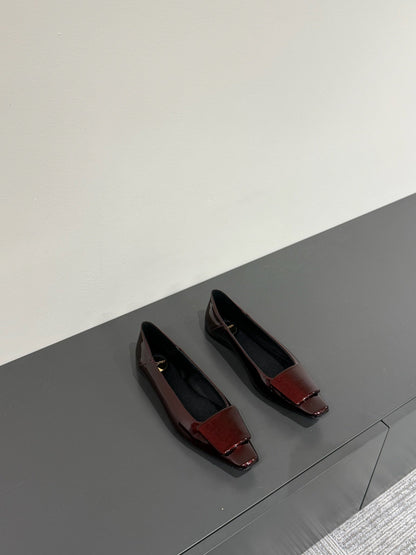 LOUIS VUITTON BALLERINA FLATS IN MAHAGANY RED PATENT CALFSKIN