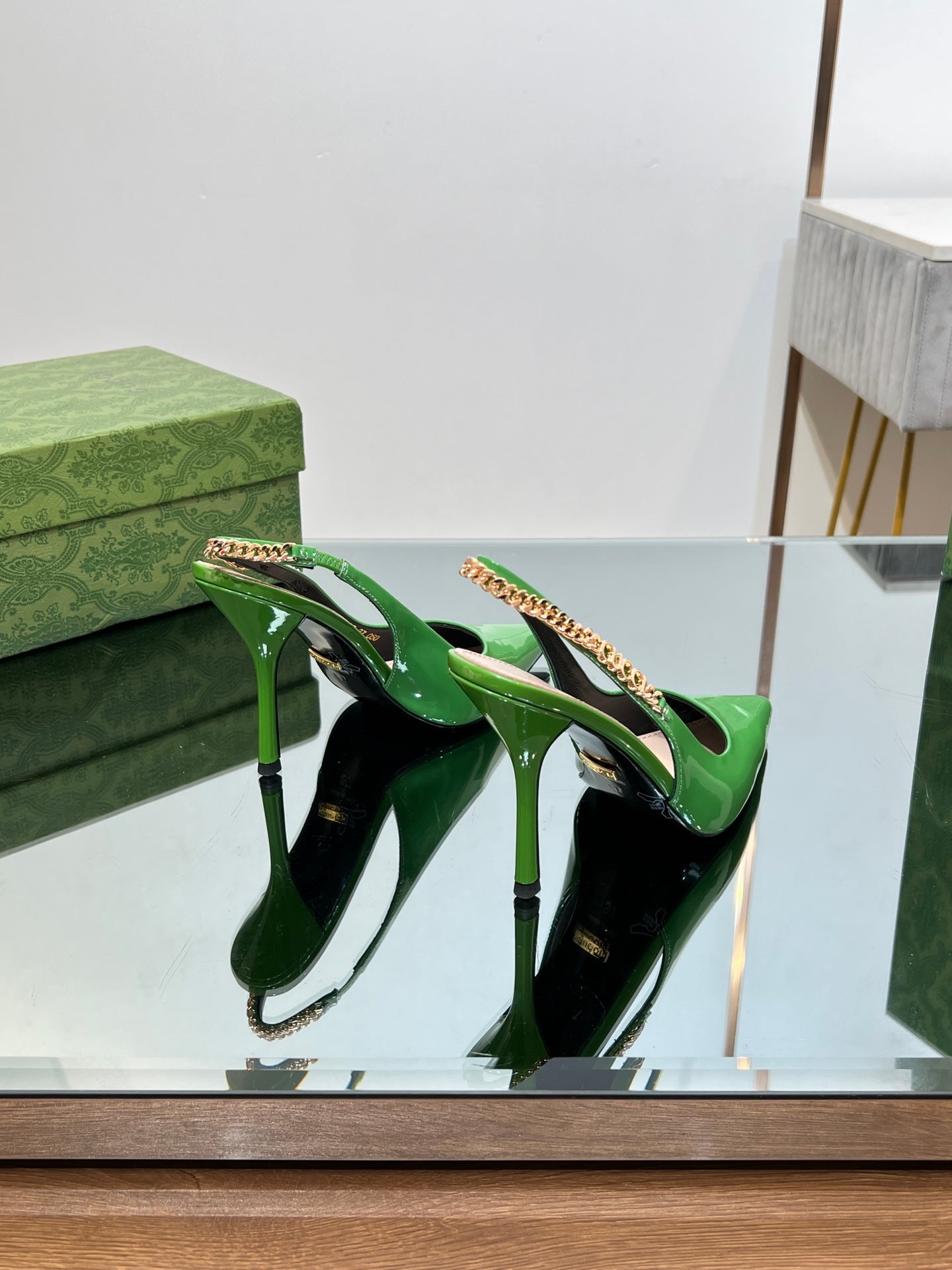 GUCCI SIGNORIA SLINGBACK PUMP GREEN LAMBSKIN