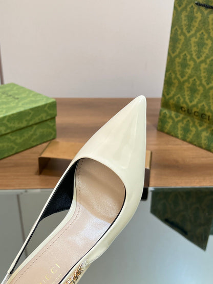 GUCCI SIGNORIA SLINGBACK PUMP WHITE LAMBSKIN